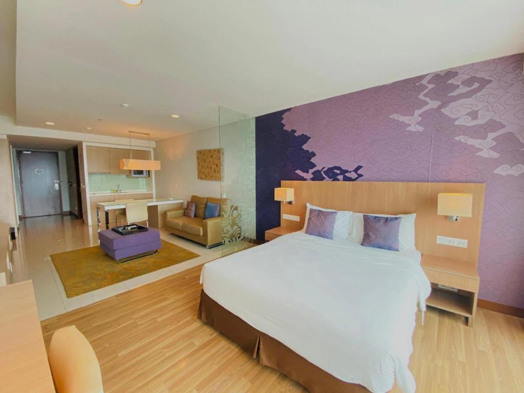 The H Tower Rasuna Suites Kuningan Jakarta By Villaloka Esterno foto