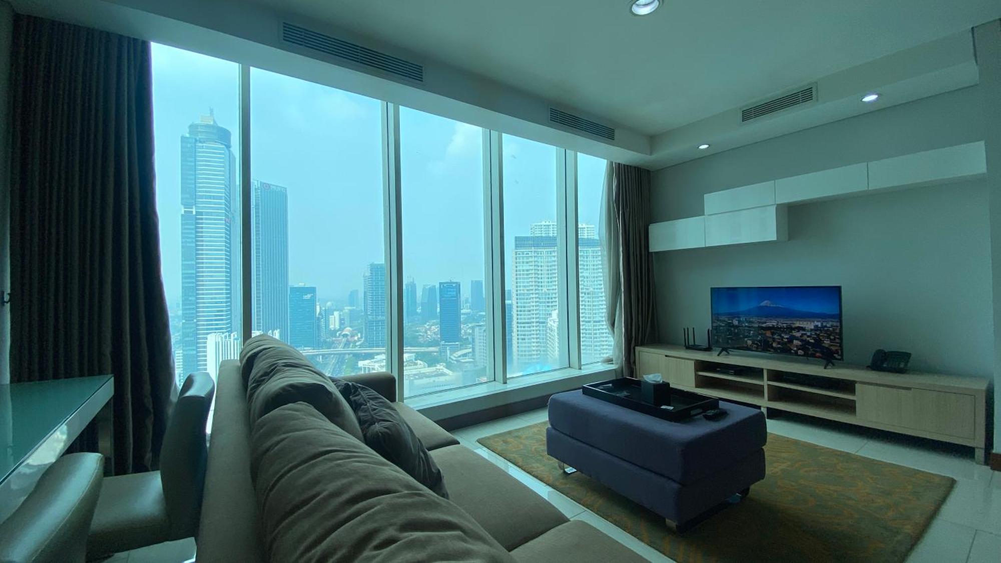 The H Tower Rasuna Suites Kuningan Jakarta By Villaloka Esterno foto