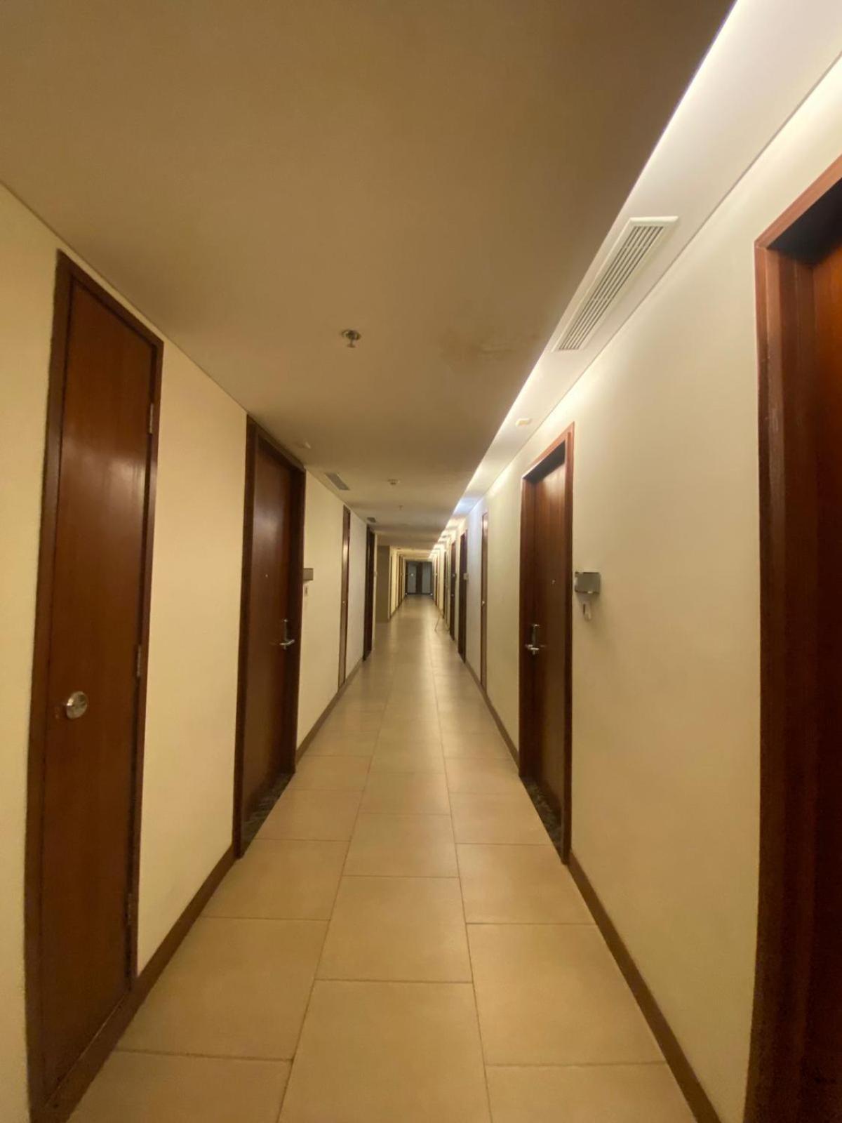 The H Tower Rasuna Suites Kuningan Jakarta By Villaloka Esterno foto