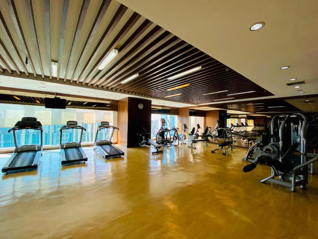 The H Tower Rasuna Suites Kuningan Jakarta By Villaloka Esterno foto